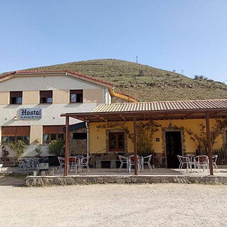 Hostal La Collada De Aralla Аралья-де-Луна Экстерьер фото