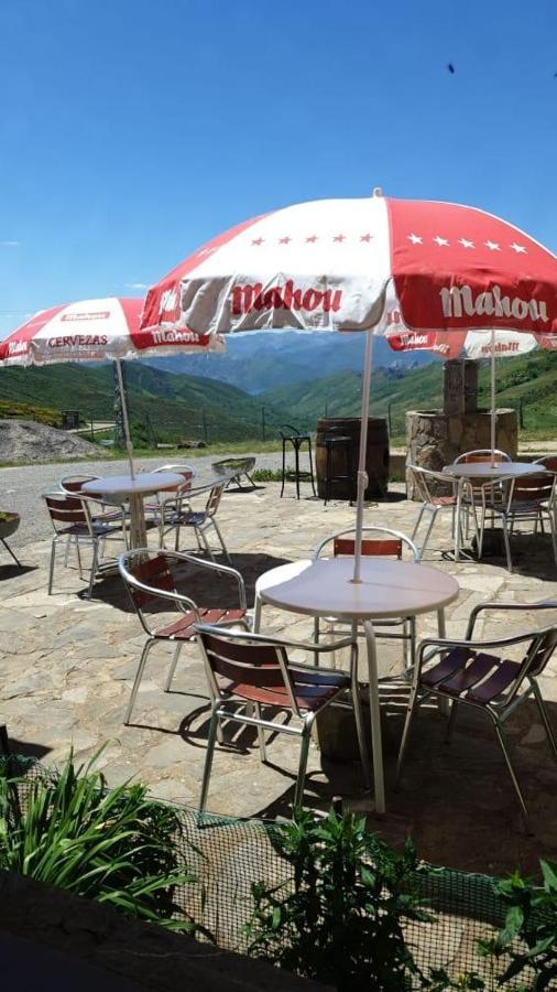 Hostal La Collada De Aralla Аралья-де-Луна Экстерьер фото